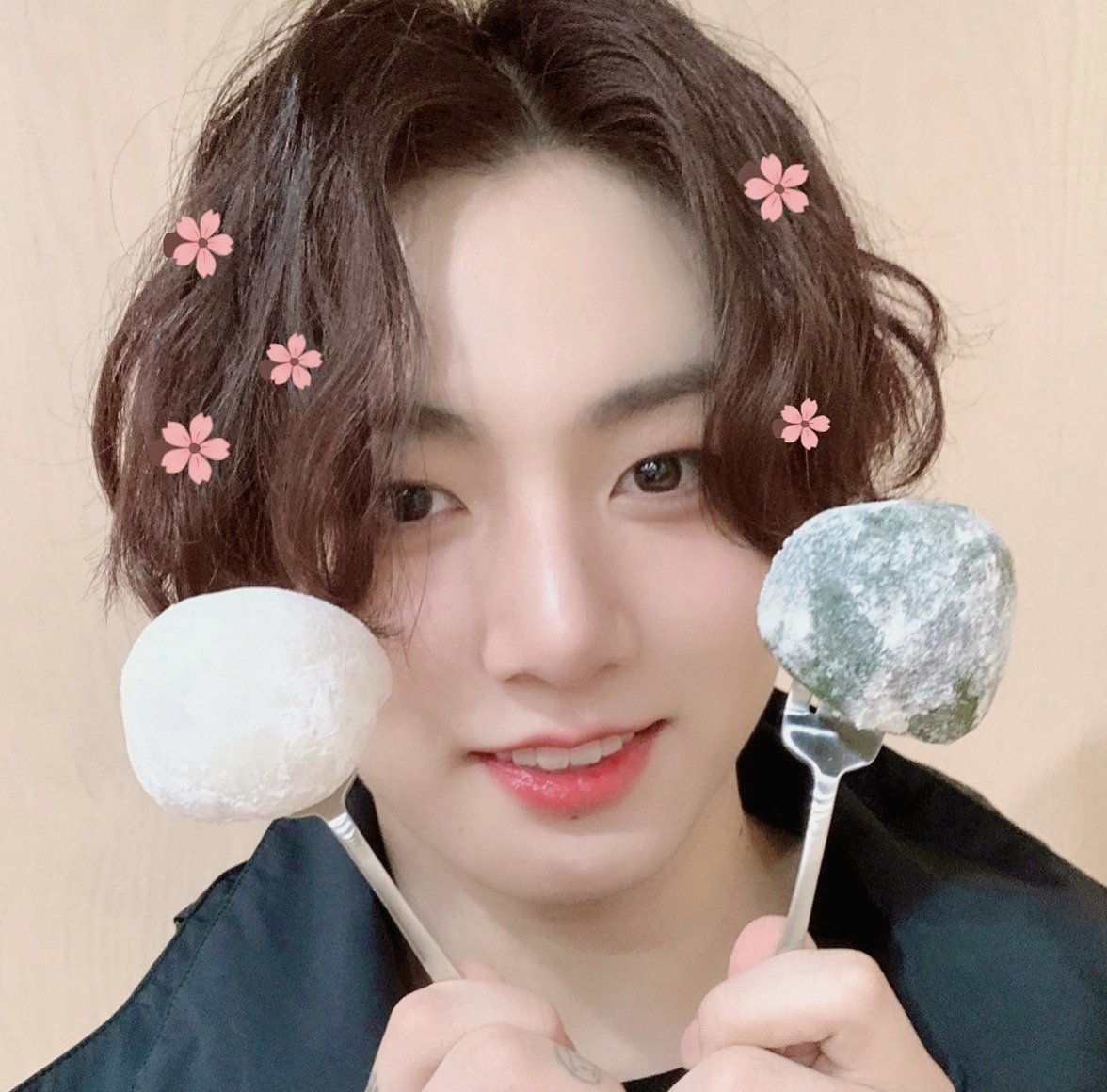 luv :) 𝘑𝘒 | 🐰🌙 tweet media