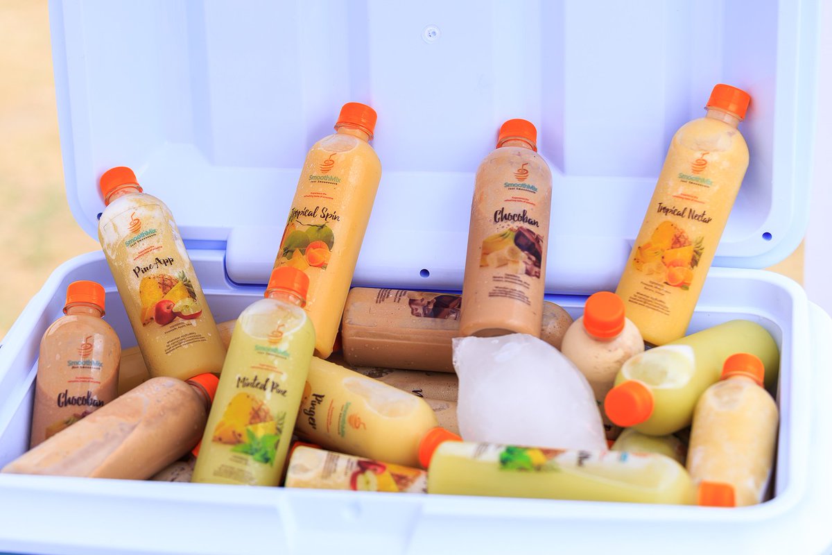 mysmoothmix's tweet photo. Make the healthy choice this festive season. 
Enjoy our wide range of refreshing smoothies for all your needs.

#healthyblends #smoothies #smoothmix https://t.co/aLTv7wZgT8