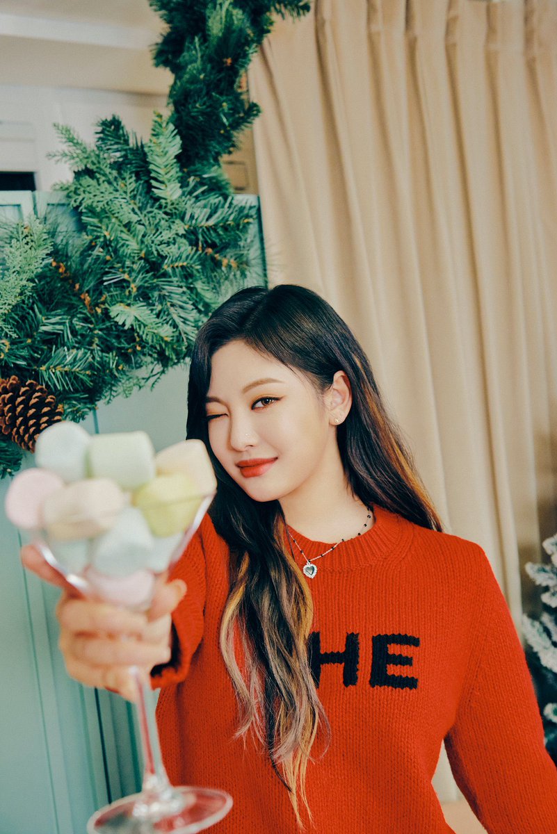 2ningthinker's tweet image. MerrY aespa-mas🎄