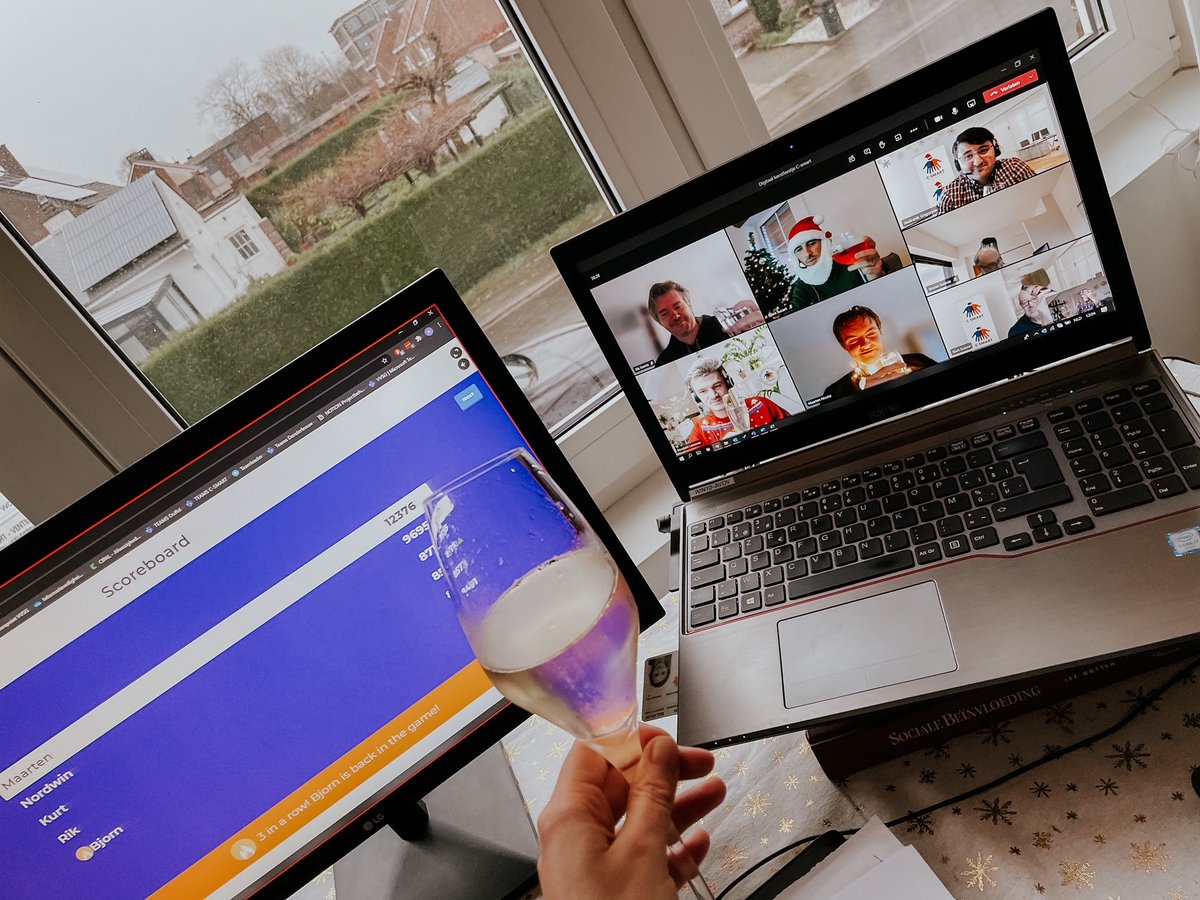 csmart_be's tweet image. Daar zijn ze dan bijna, de feestdagen van 2020. C-smart zette het eindejaar in met een heuse virtuele C-smart-kerstquiz om de nieuwe collega's beter te leren kennen en onderling de vrolijke kerstsfeer te verspreiden. Fijne feesten!