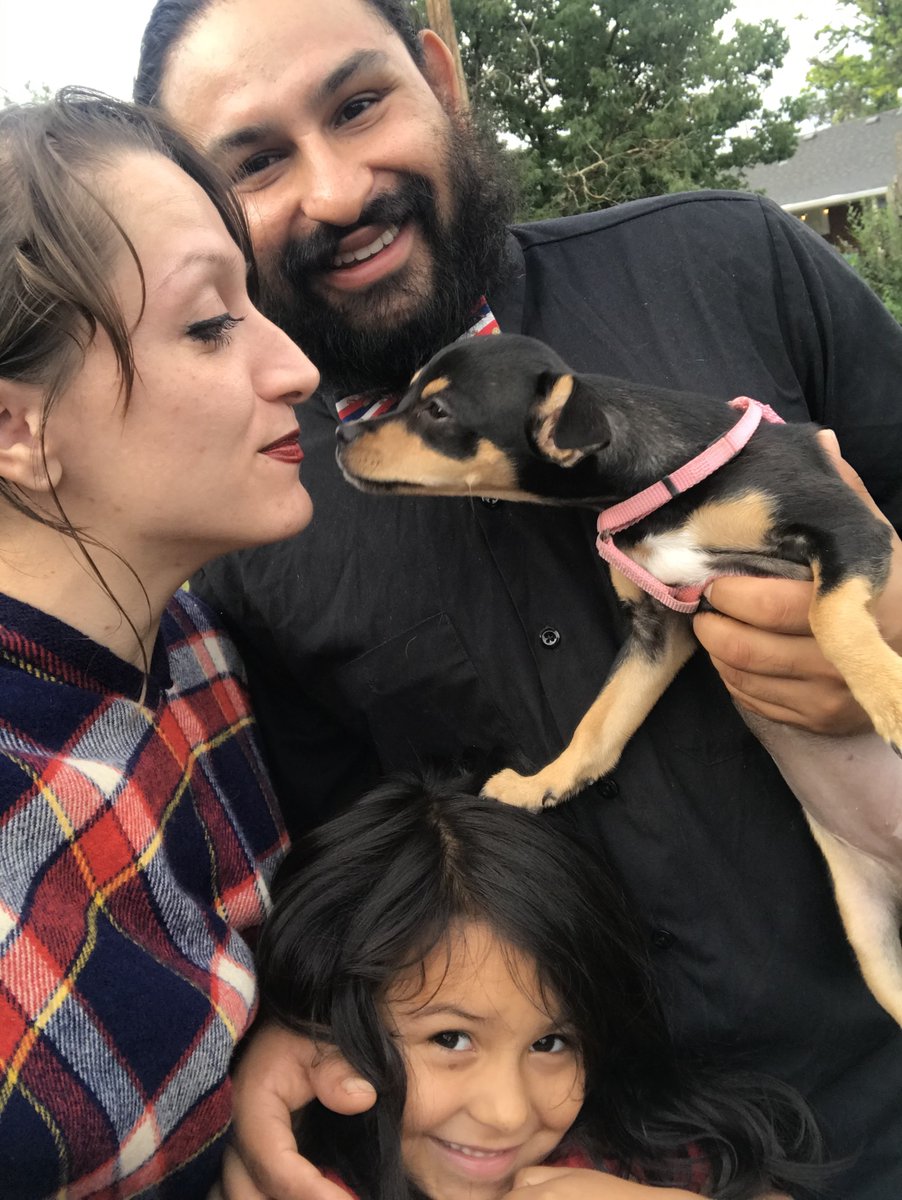 "It’s been about 6 months since I switched over to the women’s safety razor! I’ve gone through 4 packs of blades and zero bandaids! 😍😂 it’s been so great not throwing away so much plastic and knowing my money isn’t being spent weekly on blades!"

Nadine

#safetyrazor