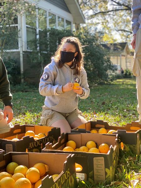 volunteer_la's tweet photo. This holiday season, we’re thankful for all the @AmeriCorpsNCCC members serving in Louisiana, including FEMA Corps Teams Wave 3 &amp; Gulf 1! Both teams have recently completed Independent Service Projects with the Baton Rouge Green &amp; the West Feliciana Animal Humane Society. https://t.co/EShFciqEB4
