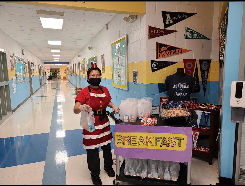 NewHanoverCoSch's tweet photo. Wondering about the updates to the Curbside Grab & Go Meal Service Program? Click the link for locations effective January 4, 2021. #nhcschat #nhcsreadysetreturn https://t.co/3gVM8AFfB6 https://t.co/M8ykff0pV0