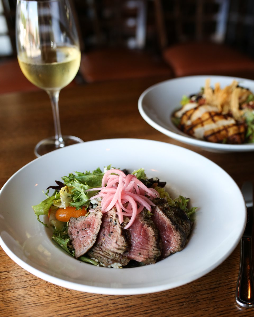 Tavern_MFarms's tweet photo. Santa told us you had Grilled Steak Salad on your wish list! No need to wait until Christmas to enjoy this gift 😏 

#kclocaleats #kcplate https://t.co/jgZr815q2m