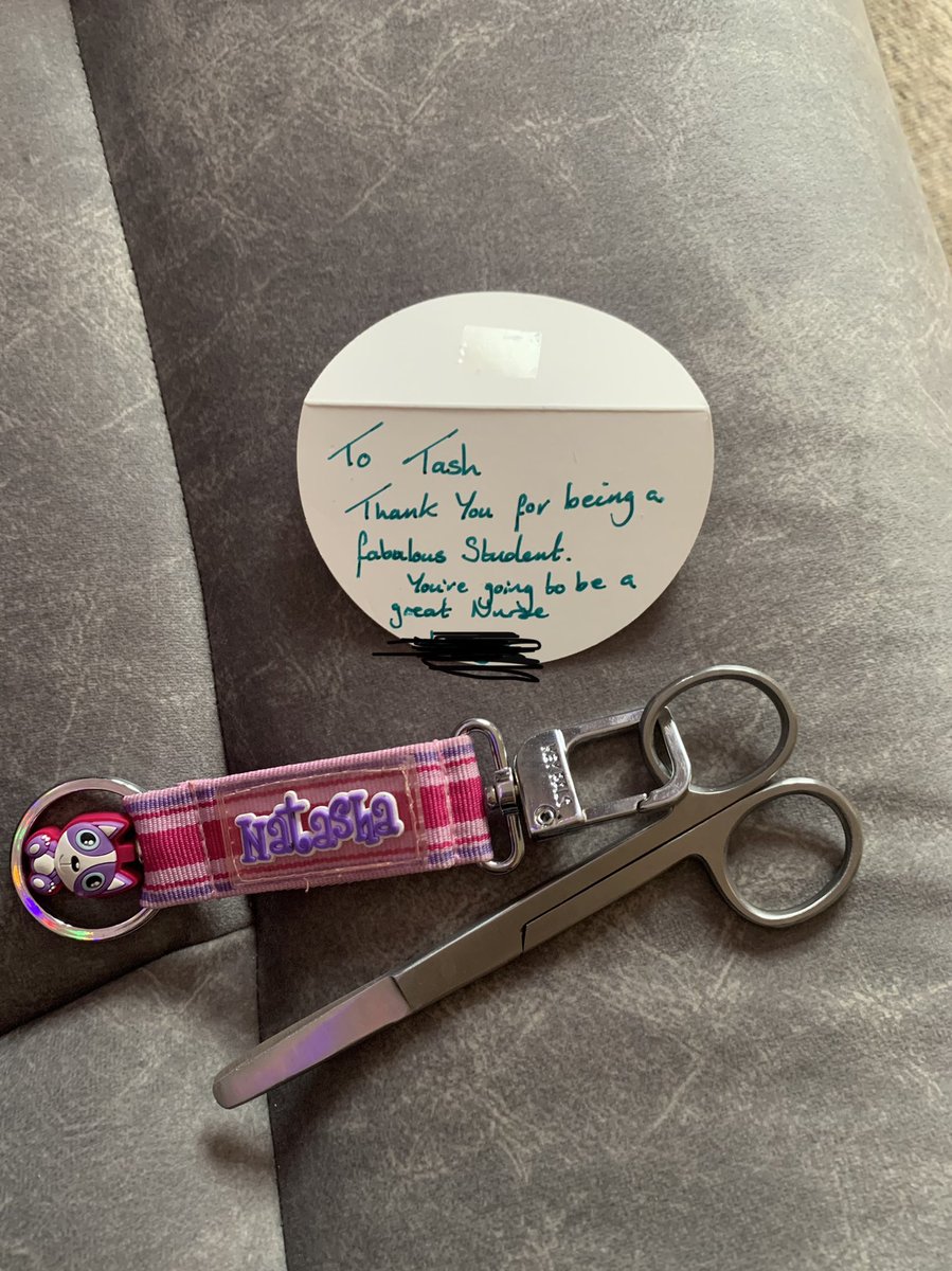 PUNC_NLM's tweet photo. So overwhelmed with emotion 🥺 received the most thoughtful gift from someone I worked closely with in ED. Feel so grateful that I have met them and will treasure this gift and words 🤍 https://t.co/mDSRuOehys