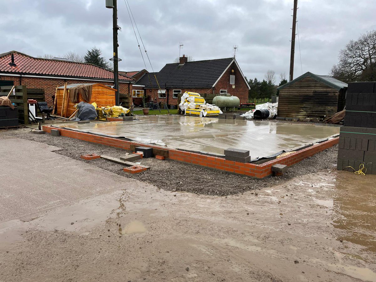 BRGolf26's tweet photo. TrackMan Studio Coming in 2021 to @tngcgolf 

Work is progressing well

A big thank you to guys involved 

@TrackManGolf 4 due to arrive in a couple of weeks 

#BRGolf #TrackManStudio #TNGC #StayTuned #CustomFittingExperts #PerformanceCoaching https://t.co/FHXjhoUPii