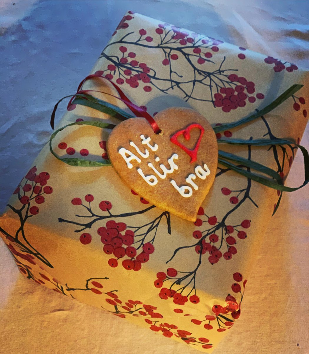 eDialog24 AS tweet media