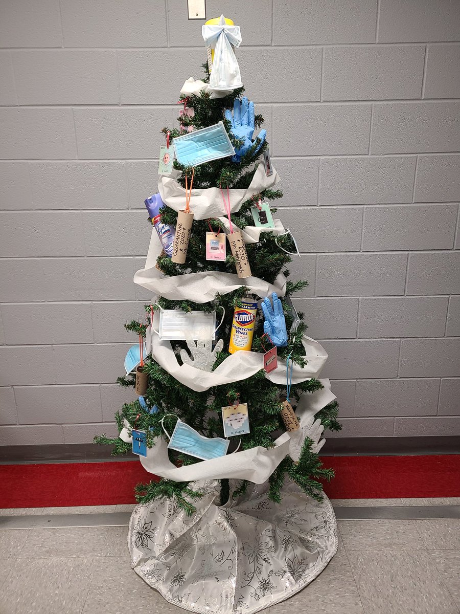 TDelValle9's tweet photo. #GMASeeYourTree our Quaran-Tree! At LEE High School in San Antonio, TX.  We couldn't let Covid steal our joy. https://t.co/VdYAd4NA2H
