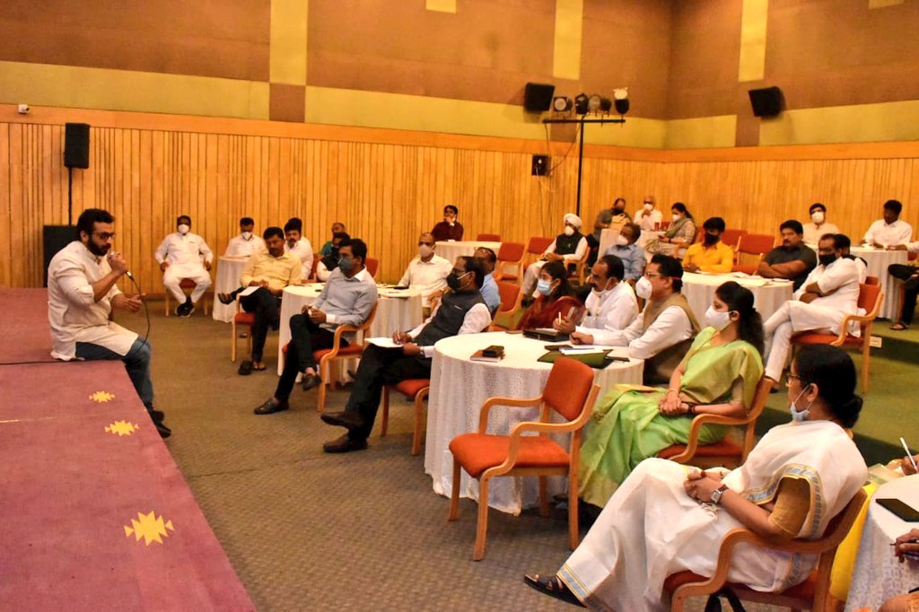 Clyde_Crasto's tweet photo. “Learning never exhausts the mind.” 
– Leonardo da Vinci

Participated in the Spokespersons training camp organised by my party #NCP at the Y B Chavan centre, Mumbai.
@supriya_sule https://t.co/QpLOoPpw8L