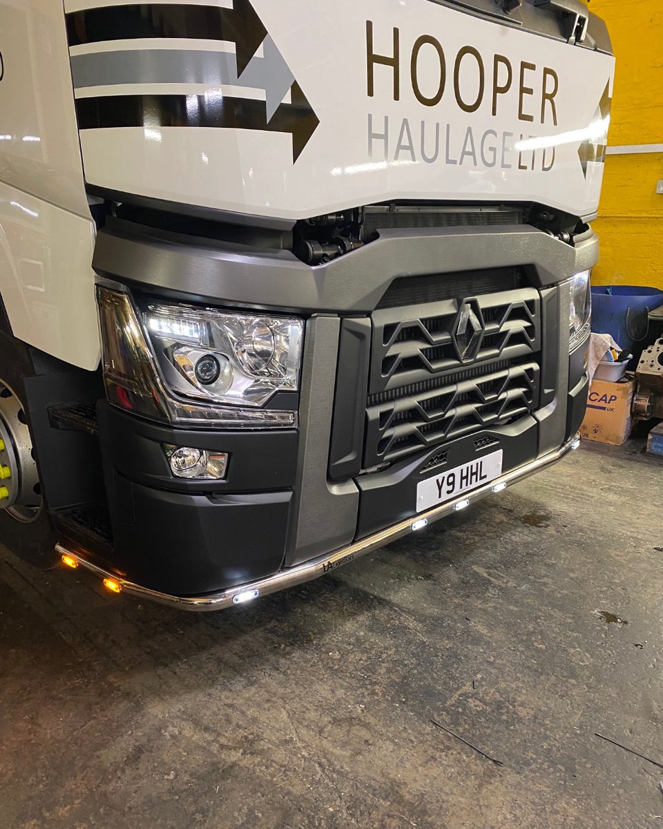 LALightBars's tweet photo. Thanks to Hooper Haulage for your custom... 
x2 Renault T-Range's complete with the following: 
-Top Bar
- x6 LA Ultra-Beam Spotligts
- Low Bar 
------
T: 01205 460625
E: sales@lalightbars.co.uk
W: https://t.co/dEmf1OlNG2 https://t.co/JqnAwf5psK
