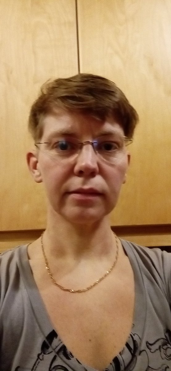 NestHanna's tweet photo. Fantastiskt när barnen (8 och 12 år) ställer upp som frisörer🙂. https://t.co/Et84RiEAyC