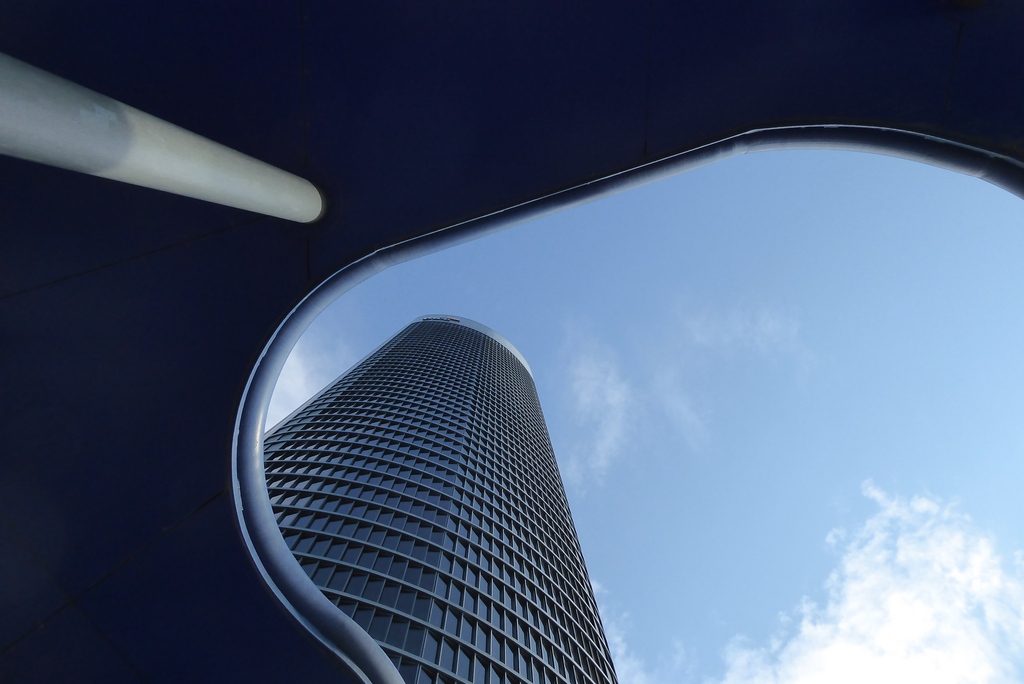 OpenHouseMadrid's tweet photo. 🌆 Estas han sido las imágenes seleccionadas de entre todas las que se realizaron durante la Ruta Experimento Visual – Las Cinco Torres de la Edición Especial 2020 de Open House Madrid

📸 @mcineb
📸 @mutmutblog

#WeLoveArchitecture 
#OpenHouseMadrid https://t.co/7KPso4x2fL