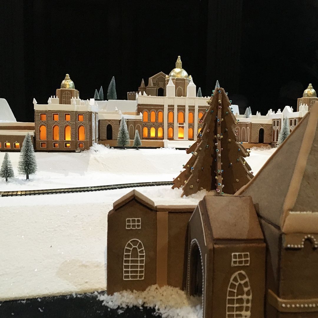 GIALtd100's tweet photo. The team have missed visiting @castlehoward this Christmas! Looking back through some old photographs we thought we'd share this awesome gingerbread version of the house from a few years ago. #gingerbreadhouse #goals
.
.
.
.
#discovergia #castlehoward #christmas #northyorkshire https://t.co/UEWhafxbvV