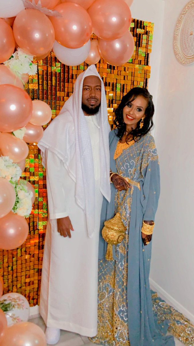 kaffsss's tweet image. 22/12/20💍👰🏾 It’s a wrap, MR &amp;amp; MRS 💍 Yesterday I married my bestfriend/soulmate/Lover💍💙 #MRSHassan💙💍 2020 has been an amazing year from graduating to ending the year married Alhamdulilah🙌  #Wedidthat💃🏾