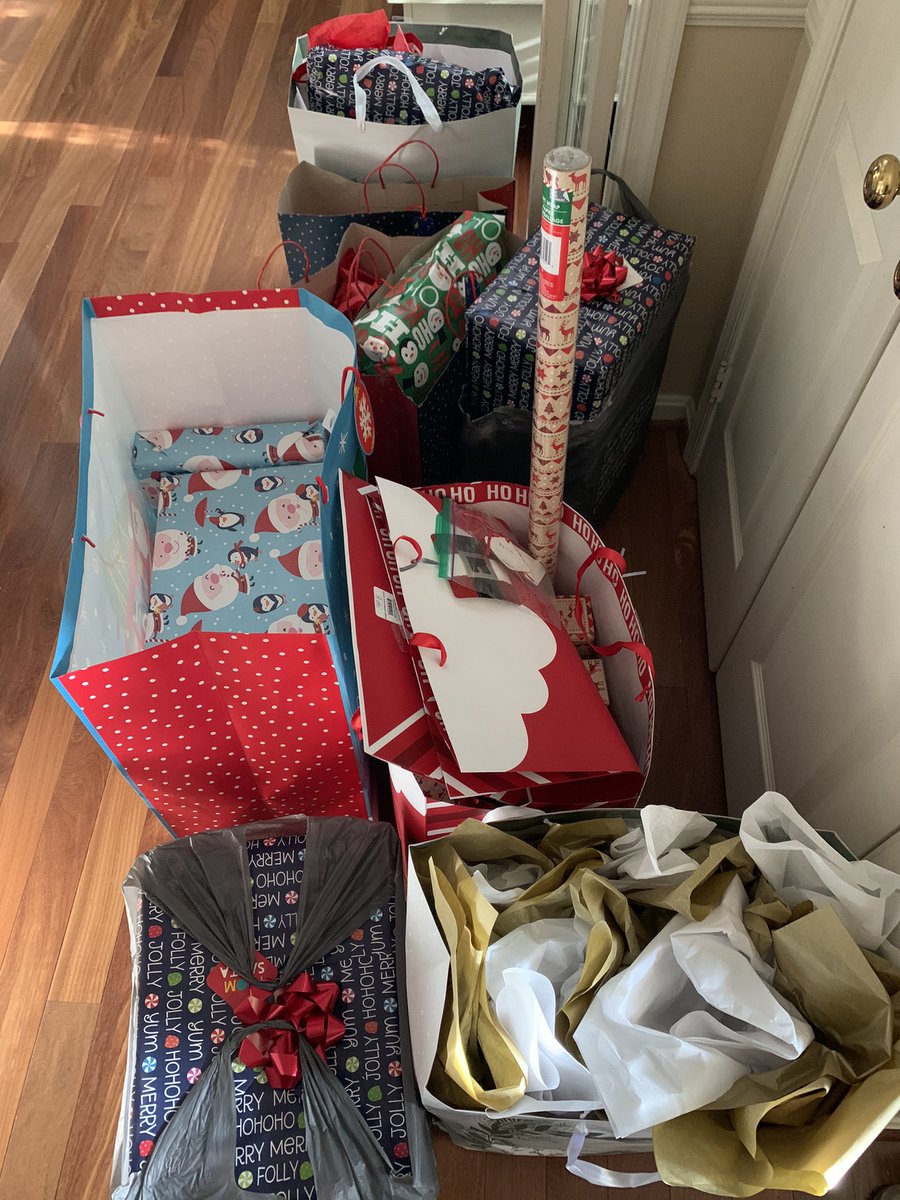 Big day today. Delivering a Christmas wish to a very special family dealing with pediatric cancer. Also have 10 tablets to deliver to the PSV clinic. <a href="/NVTBLBaseball/">NVTBL</a> <a href="/InovaSchar/">Inova Schar Cancer Institute</a> <a href="/ChildrensNatl/">Children's National Hospital 🏥</a>