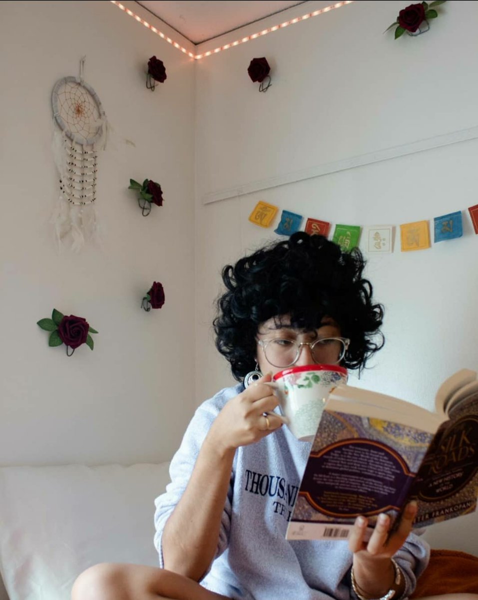 humansoktm's tweet photo. “I miss the different pockets of sunshine I’d created in the busy, bustling, sometimes grey city.”

Full: https://t.co/hNyAzvywCT

#NewYork #education #major #prayer #pizza #covid19 #alone #language #journalism #creativewriting #nepaliatheart #rememberingnepal #missingnepal https://t.co/X3TWJeKZE6