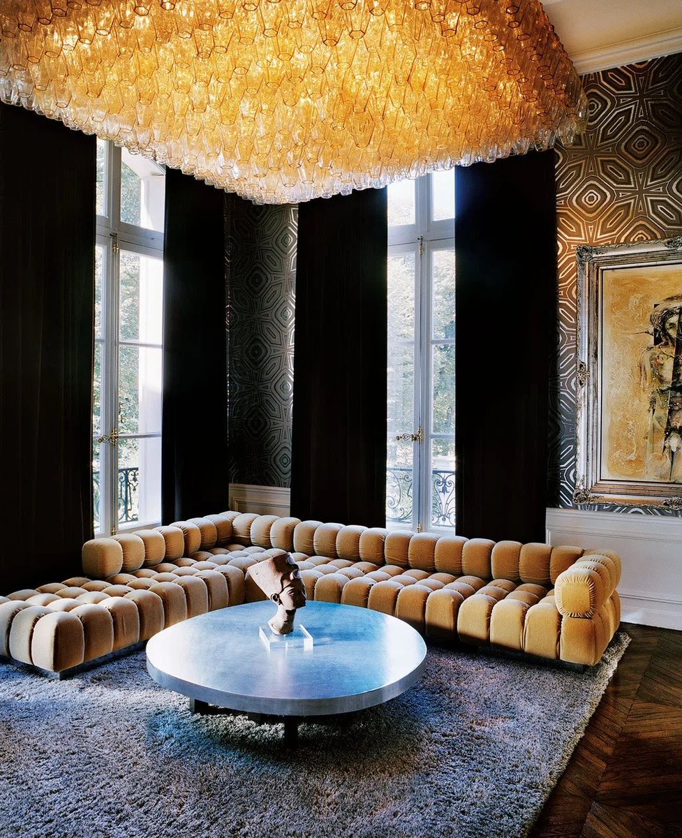 NATALIALABEL's tweet photo. Lenny Kravitz’s Parisian townhouse is sublime. https://t.co/rLP4pXEuxw