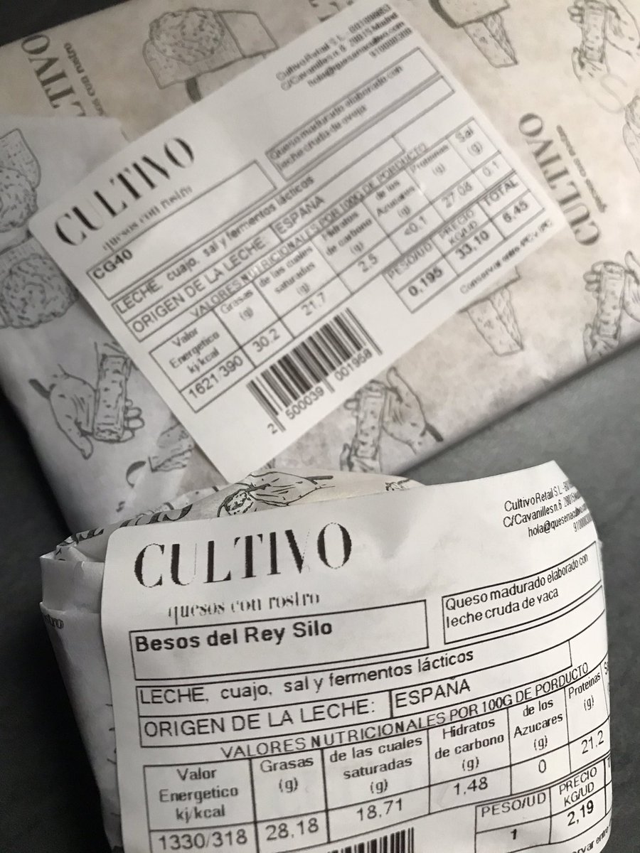 Pasé hoy por el mercado de San Antón para conocer el nuevo puesto que ha abierto <a href="/osfmadrid/">ObradorSanFrancisco</a>. Y luego, de vuelta a casa, resulta que @QueseriaCultivo ha abierto tienda en la plaza de Mariano de Cavia. ¡Qué buen día de recados!