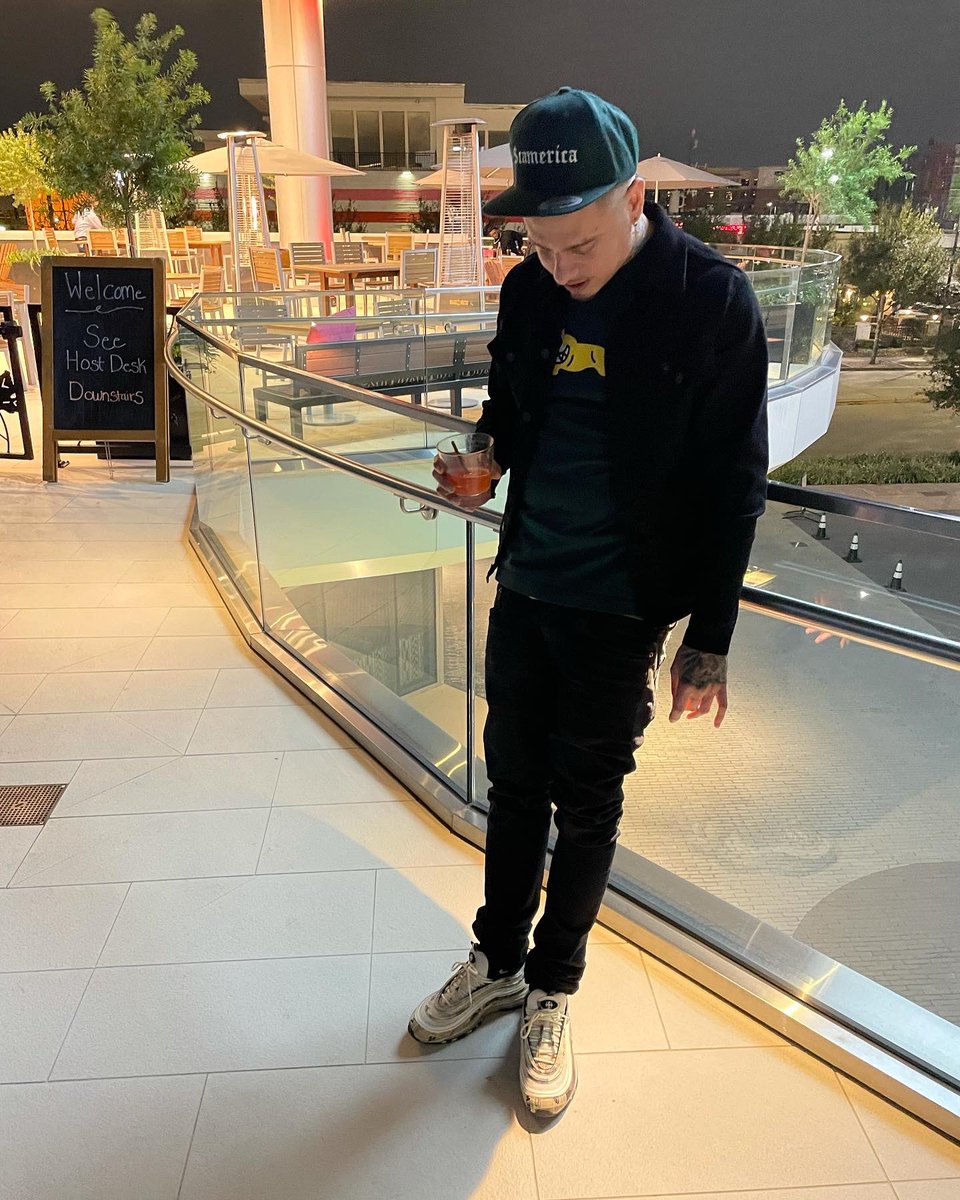 SoulConscious_'s tweet photo. That type of shit don’t phase a playa. This type of shit is what made them haters💎 #campaign4greatness https://t.co/Ro7xM1Pal8