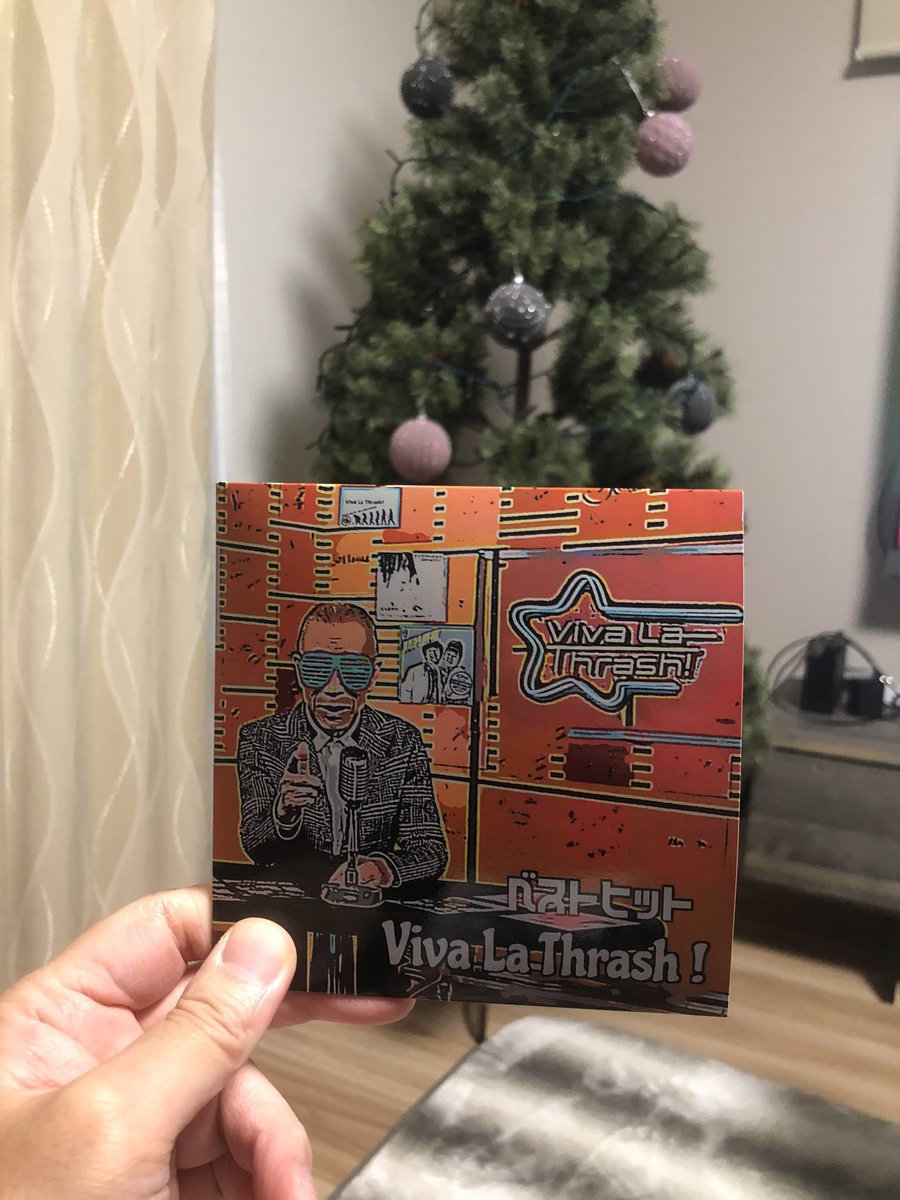 dozaimonta2's tweet image. 本日発売です（定）
クリスマスツリーにも合う出来になっとります

【取扱店等】
・ピットバー
・ベース
・ KNOX
・ VORTEX
・ A-Z
・エジプトレコーズ

よろしくお願いします🎄🎅🎁

#vivalathrash #SKULLSCREAM #クリスマス