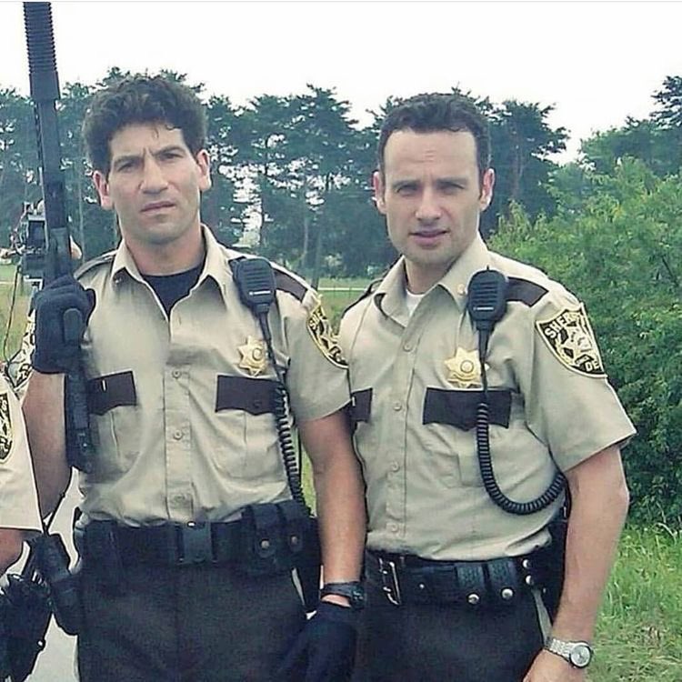 Tekrardan başlamamak için kendimi çok zor tutuyorum.