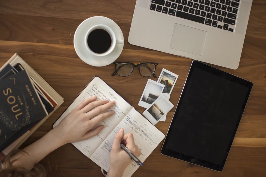 Start 2021 off strong, with our self paced online class on Personal Branding. 

Learn how to promote your personal brand, gain new ideas and increase your value! 
#online #cftea #branding #classes