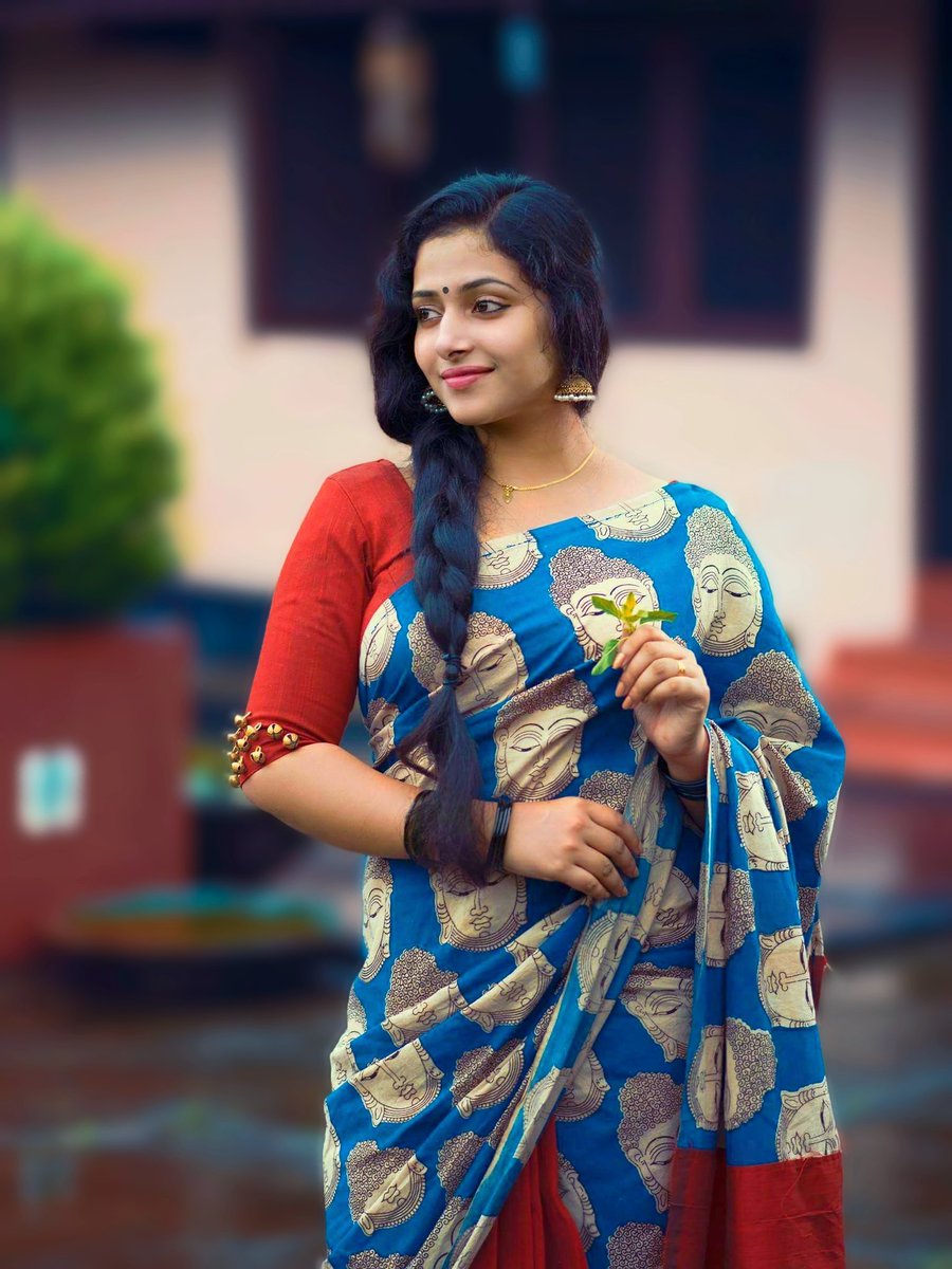 Anusitharaa's tweet photo. #anusithara #gorgeous #malyalamcinema #actress #movies https://t.co/ALv06M3VwZ