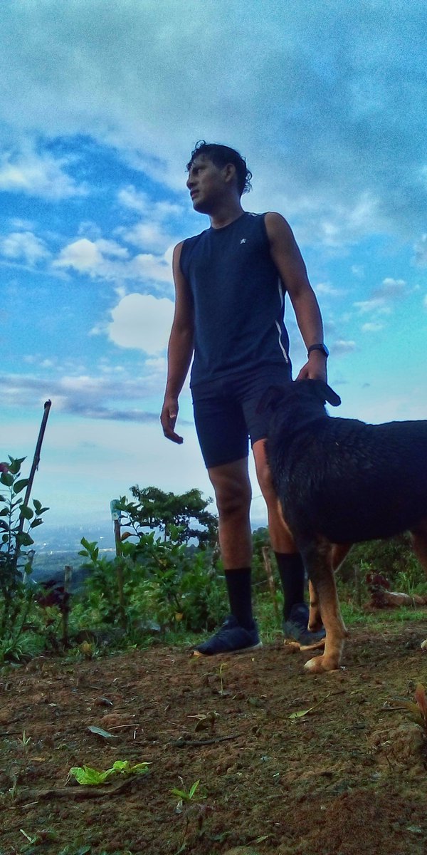 drake_pr10's tweet photo. Correr es un gran signo de interrogación que está ahí cada día. Te pregunta: ¿Hoy vas a ser débil o vas a ser fuerte?”
#Panamá #runners #runner #2020N #FelizMiercoles #Miercoles #BuenosDiasATodos https://t.co/3b7J5fhoMd