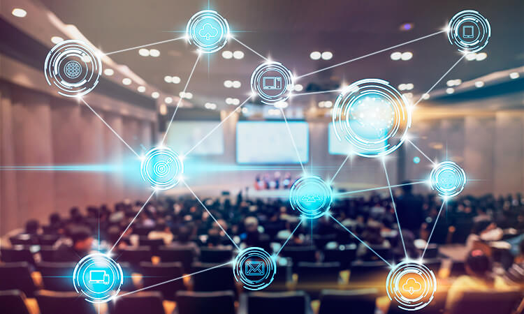 e_almendros's tweet photo. Covid-19 ha transformado la organización de eventos. El entorno virtual complementa al espacio físico para crear una nueva realidad llamada #PhygitalEvents https://t.co/79uwNi6UZn