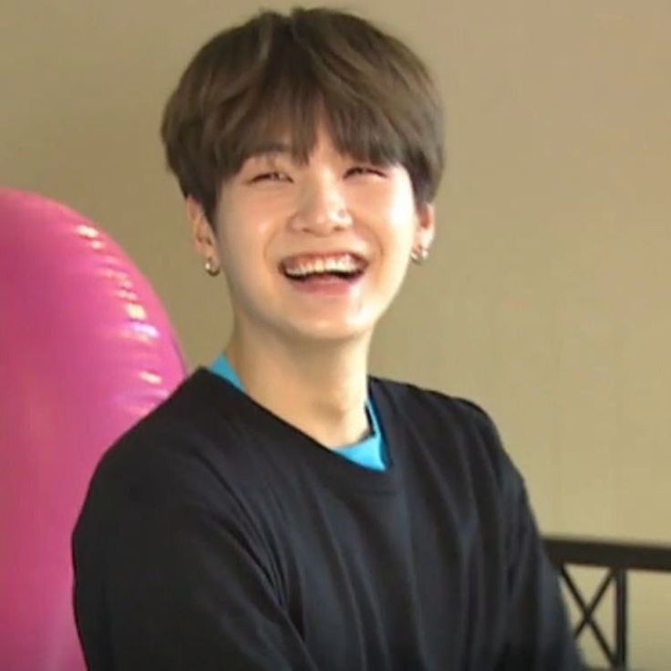 QueennNamjoon's tweet image. Neném 🤲💜

I vote #MinYoongi from @BTS_twt for #100MostHandsome2020

RT = VOTO