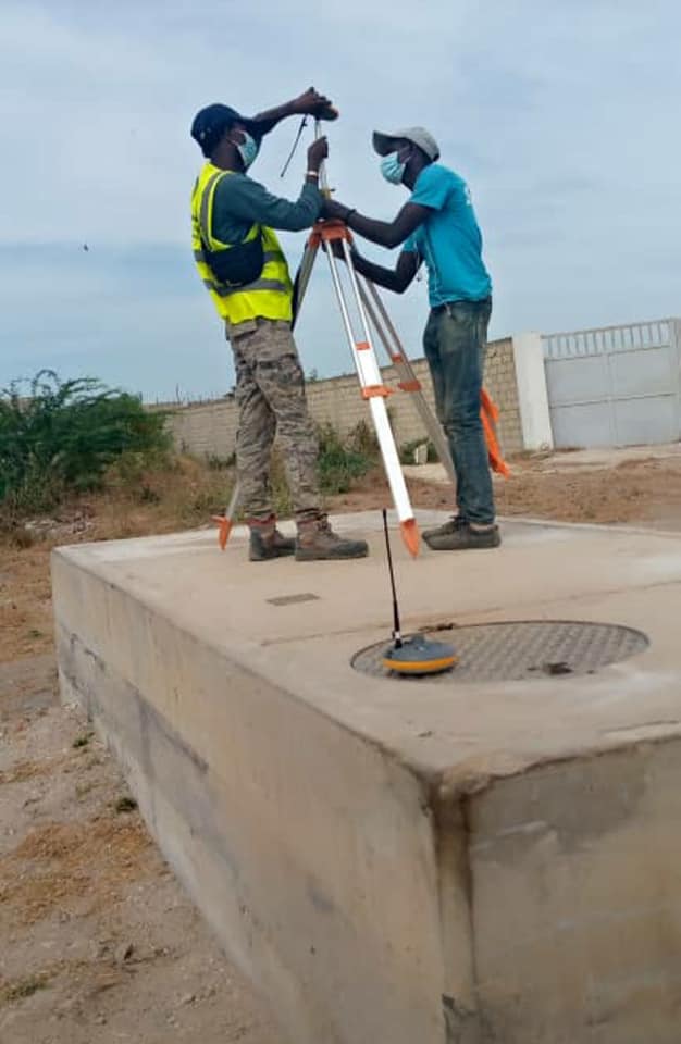 GlobaleSarl's tweet photo. Mission de levés de données topographiques concernant des AEP (Adduction d'Eau Potable) des régions de Thiès/Pout et de Dakar/Bargny
Date : Du 14 au 18 décembre 2020.
#IGA #TELOPHASE #SENTECH #JMNWEB #UCG #KEBETU #mLouma #UGB #ASPG #UA #UEMOA #CEDEAO #UGB #SENEGALACADEMY https://t.co/xQK5cxwGgO