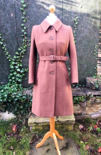 ginminvin's tweet photo. Iβll finish #vintageshowandsell with this #1970s #Belted #WoolCoat.UK12,US8. Vintage #RustBrown, #A-Line #Warm #PureWool Coat. #Classic #1970sStyle, #Immaculate #Stylish #GINGERMINTVINTAGE https://t.co/LvKWtJDztN Thanks for the RTs and Positive Vibes have the best Xmas you can https://t.co/emym9TrUC9