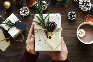 RichfieldTimes's tweet photo. The holidays are coming. The Friends of the Richfield Library are expanding their annual holiday offerings and have added a Holiday Book Nook. https://t.co/5PGtQHIdI0 https://t.co/rUF5Jp6eMb
