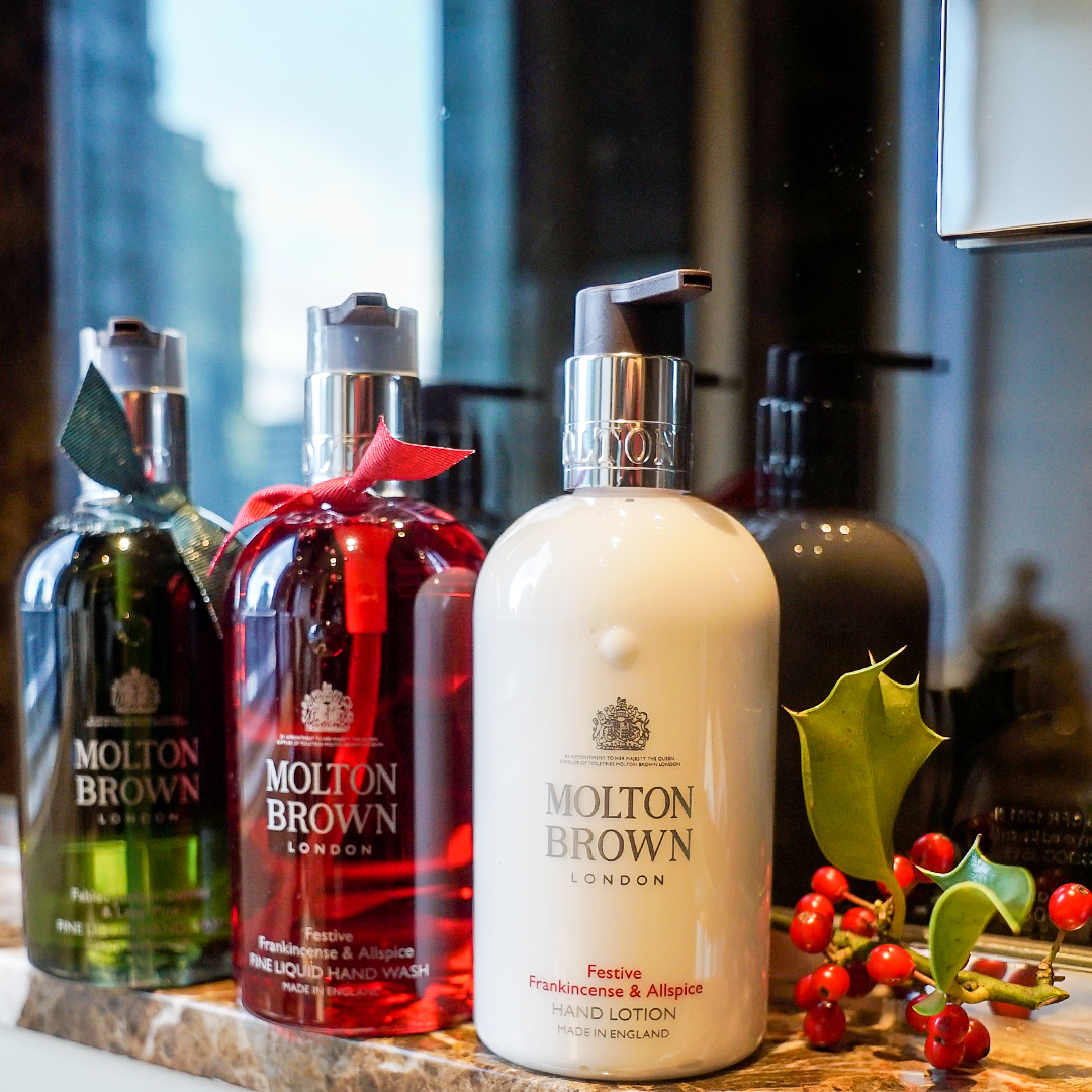 Christmas at the Loden Day 11: 
Here at the Loden we like our guests to feel pampered with the most beautiful Christmas fragrances.

#lodenhotel #vancouver #yvr #christmas #festiveseason #coalharbour #canadahotel #boutiquehotel