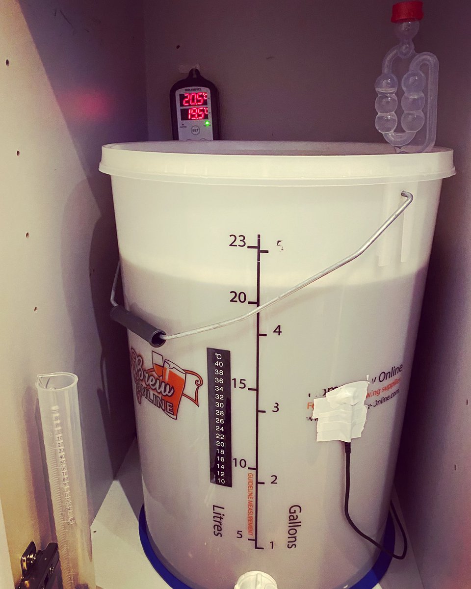 PondsideAndy's tweet photo. It’s Brew Day & been a busy evening for Tweedies Brewery with the birth of Tweedies Brew No.23, which is a @woodfordesbeer Nelson’s, the perfect New Year bitter🍺 from @brew2bottle #homebrew #homebrewing #beer #ale #microbrewing #tweediesbrew #brewday #christmas #Christmas2020 https://t.co/9LJBWIawqr