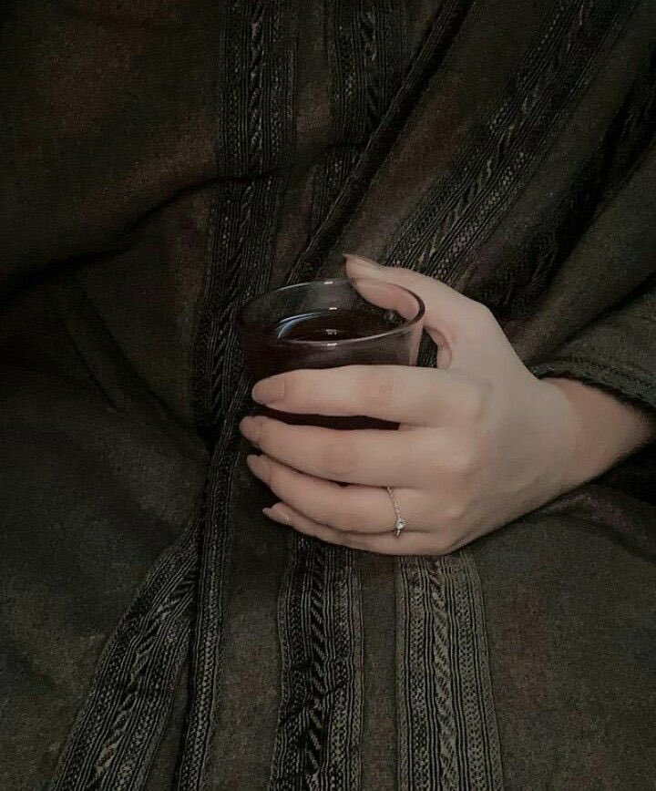 حيّ الله نسَايم الشتاء والليل الطويل❤️