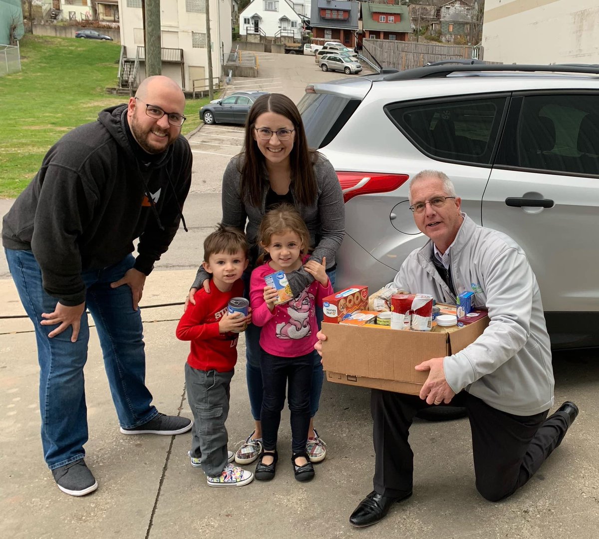 MtMissionInc's tweet photo. The sweetest food donation from some very special sweet kids.  She told me that “Jesus says that we need to be kind to everyone “ and she is exactly right.  Thank parents for bringing them up right and teaching them about compassion to others.  Merry Christmas. https://t.co/TtAsLUmdnB