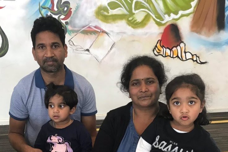 PeterWMurphy1's tweet image. Dear PM @ScottMorrisonMP,
As you celebrate Christmas with your wife Jenny &amp;amp; daughters Lily &amp;amp; Abbey,

Spare a thought for Nades &amp;amp; Priya and their daughters Kopika &amp;amp; Tharunicaa, who you continue to hold in detention on Christmas Island. Please let them return #HomeToBilo.🙏 #auspol