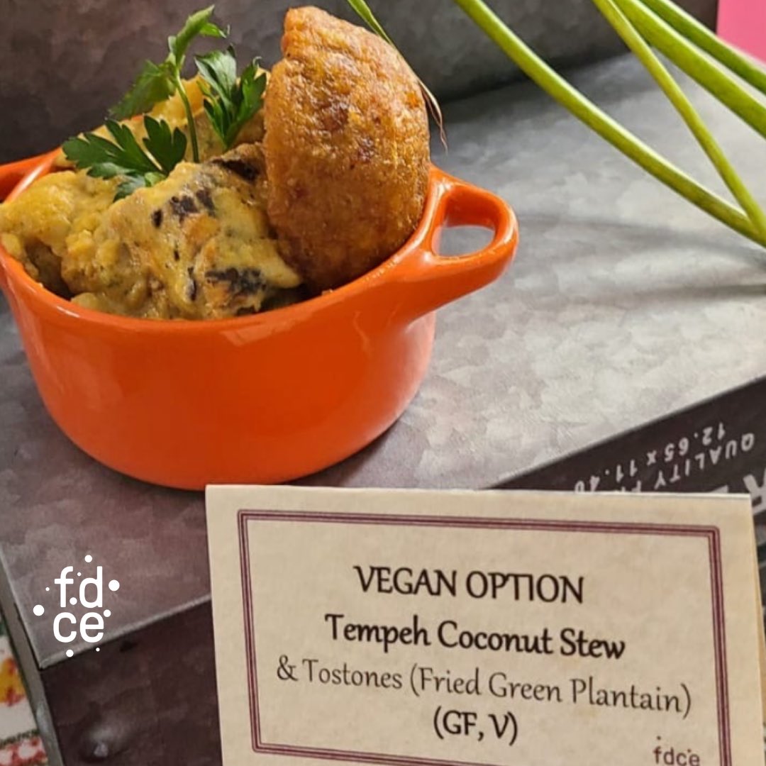 Foodesign_ce's tweet photo. #Vegan food for holidays 🎄 https://t.co/xX2MvVvw5S