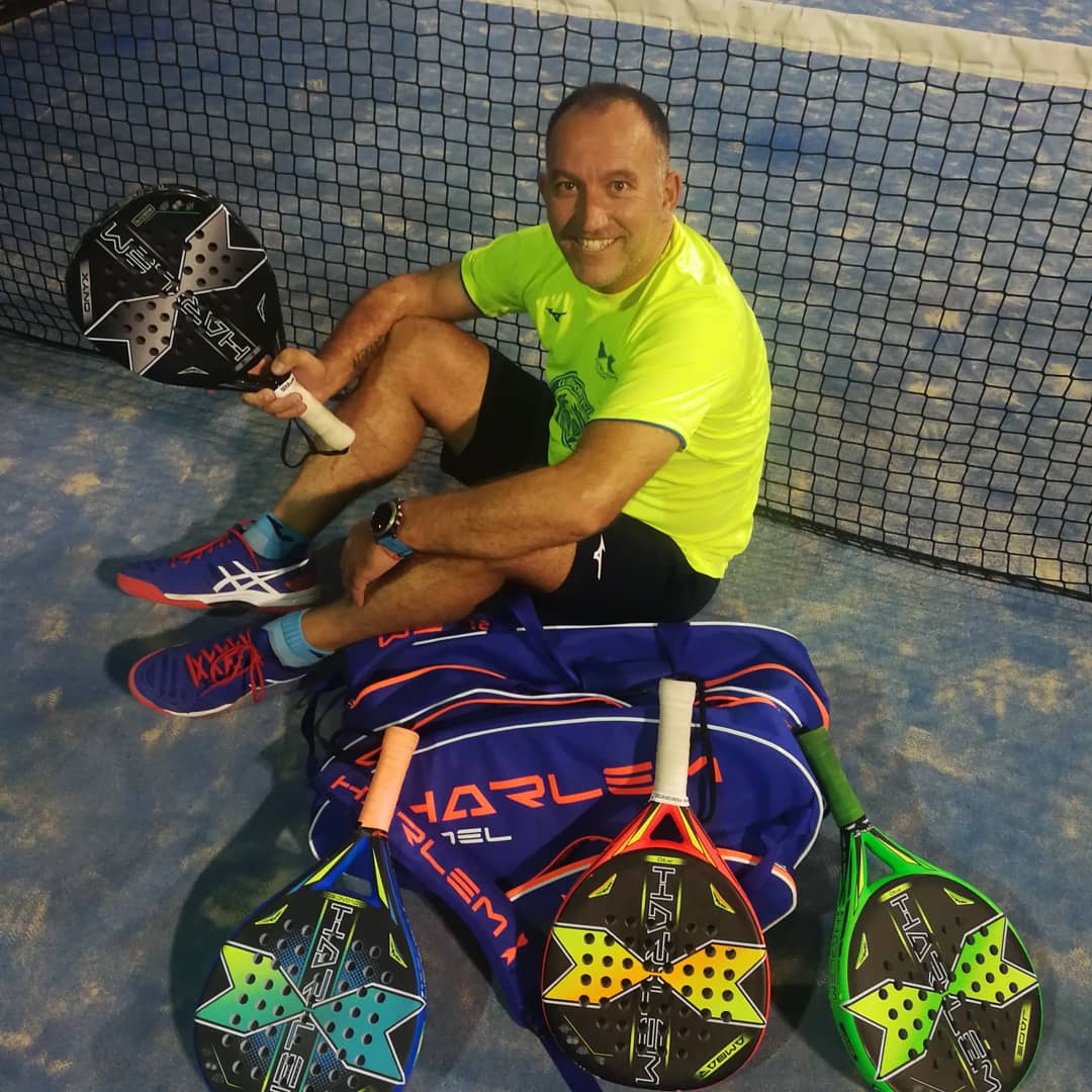 Fuera 2020 💩...... Deseando que llegue el 2021 para poder disfrutar con la familia <a href="/PadelAbad/">Pedro Abad Pádel®</a>  con nuestros torneos, reyes de pista, quedadas y demás...... 🎾🎾
#clubpadelabad #padel #pedroAbad #abonados