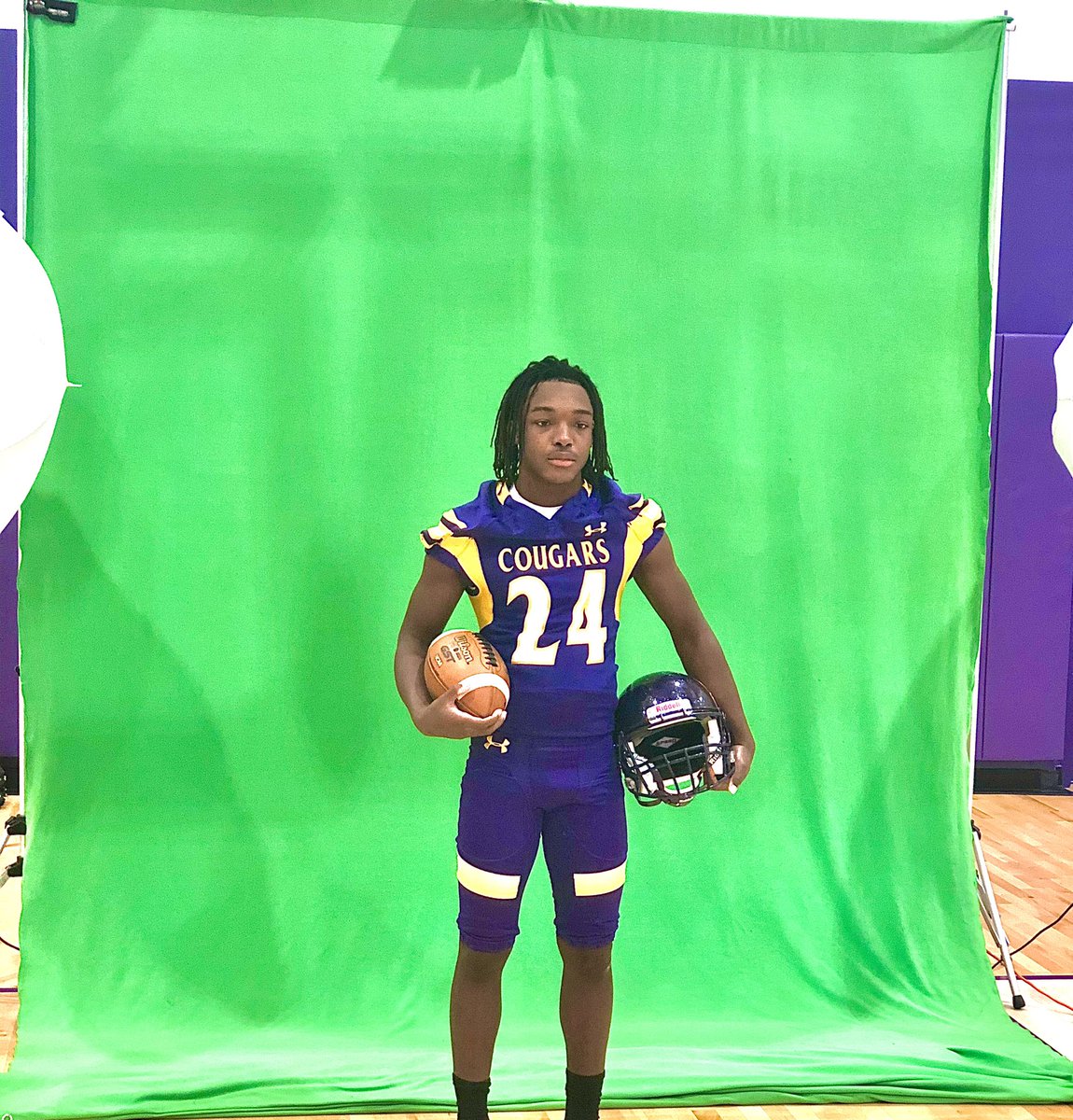 _bj_cooln's tweet photo. Championship Game Team Picture Day 📸 #DriveFor✋🏾 https://t.co/WdQzJhUMqL