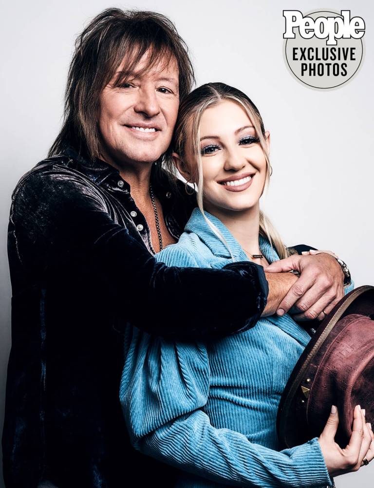 StyleAva's tweet photo. Photoshoot For People Magazine @people 💙 https://t.co/dfRQ2AmXjB