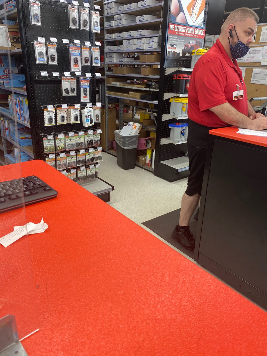 iiSoRndm's tweet photo. Dear @autozone ,
The store manager has no problem with this employee who’s been trying to sale customers his rare funko figurine as well as not properly wearing a mask and yes I asked him to pull it up and cover both his nose and mouth to which he responded it don’t fit properly! https://t.co/Iqxbvz5SlW