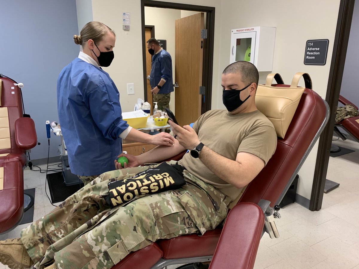 Army_Cyber_CoE's tweet photo. It is better to give than to receive. FGGA HBL Holding Company Soldiers take part in the Mission Critical Blood Drive at DDEAMC today. Now that’s looking out for your Squad in action! ⁦@TradocDCG⁩ ⁦@PaulFunk2⁩ ⁦@ArmyMedicine⁩ ⁦@DDEAMC_6⁩ ⁦@16thSMA⁩ https://t.co/FgQQAD8wwY