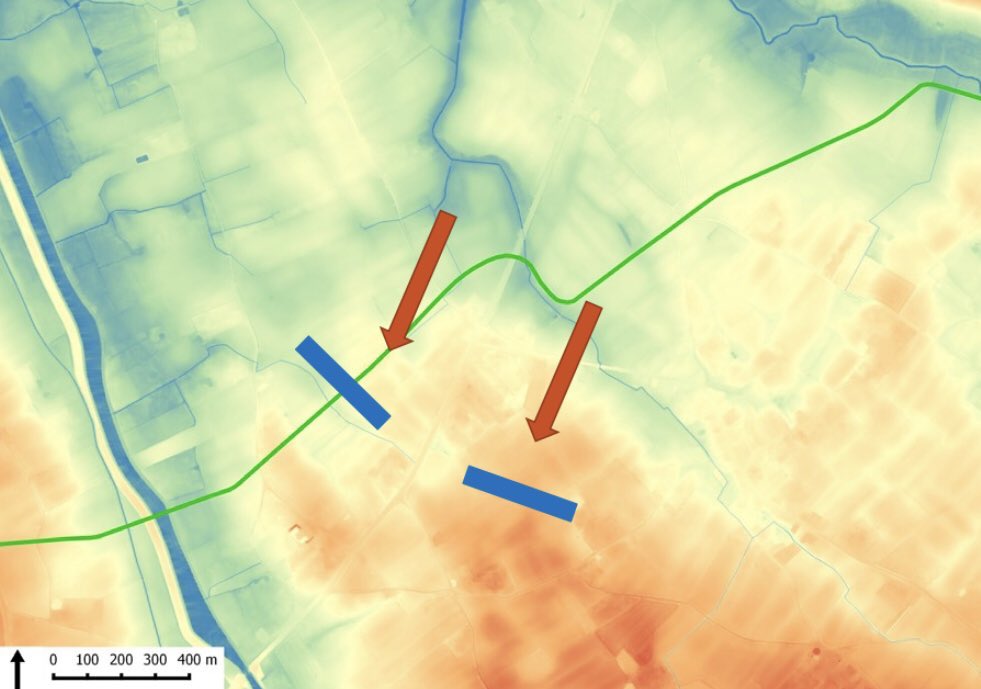 7/ On that stretch of high ground we encountered some of the shallow French slit trenches from where they tried to stop the advance of RIR 215. The picture shows a cross section of one of those positions where several fired Lebel cases were found. #FWW  #Archaeology