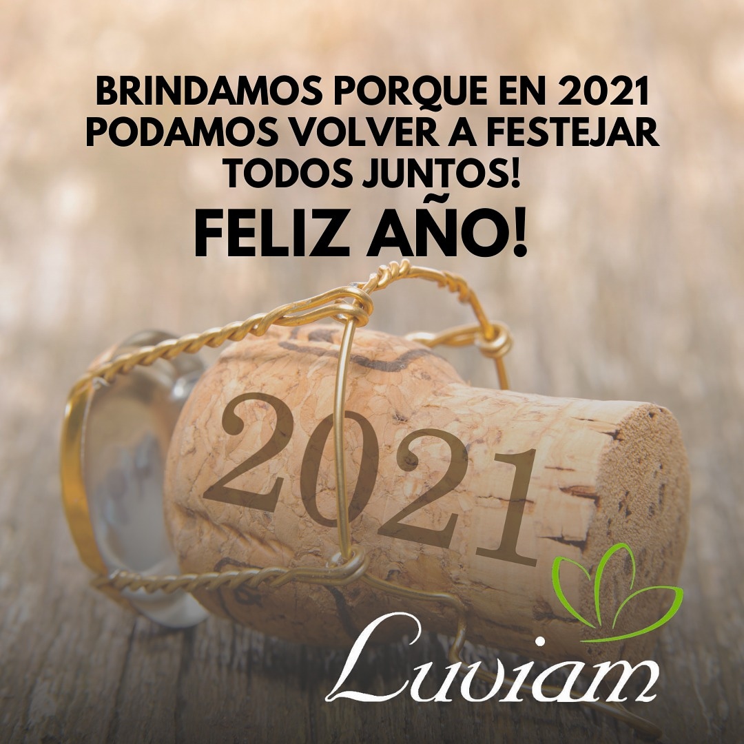 Felices Fiestas ! ✨🥂❤️
Gracias a todos por acompañarnos !