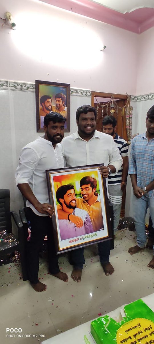 TindivanamM's tweet photo. இன்று எங்கள் அண்ணன்  அகில இந்திய செயலாளர்   திரு. J.குமரன் @kumaran_VSP  தளபதி அவர்கள்  பிறந்தநாள் விழாவில் கலந்துகொண்டபோது வாழ்க பல்லாண்டு அண்ணா❤️
#VijaySethupathi 
#BirthdayWishes https://t.co/IeBn3y1HcZ