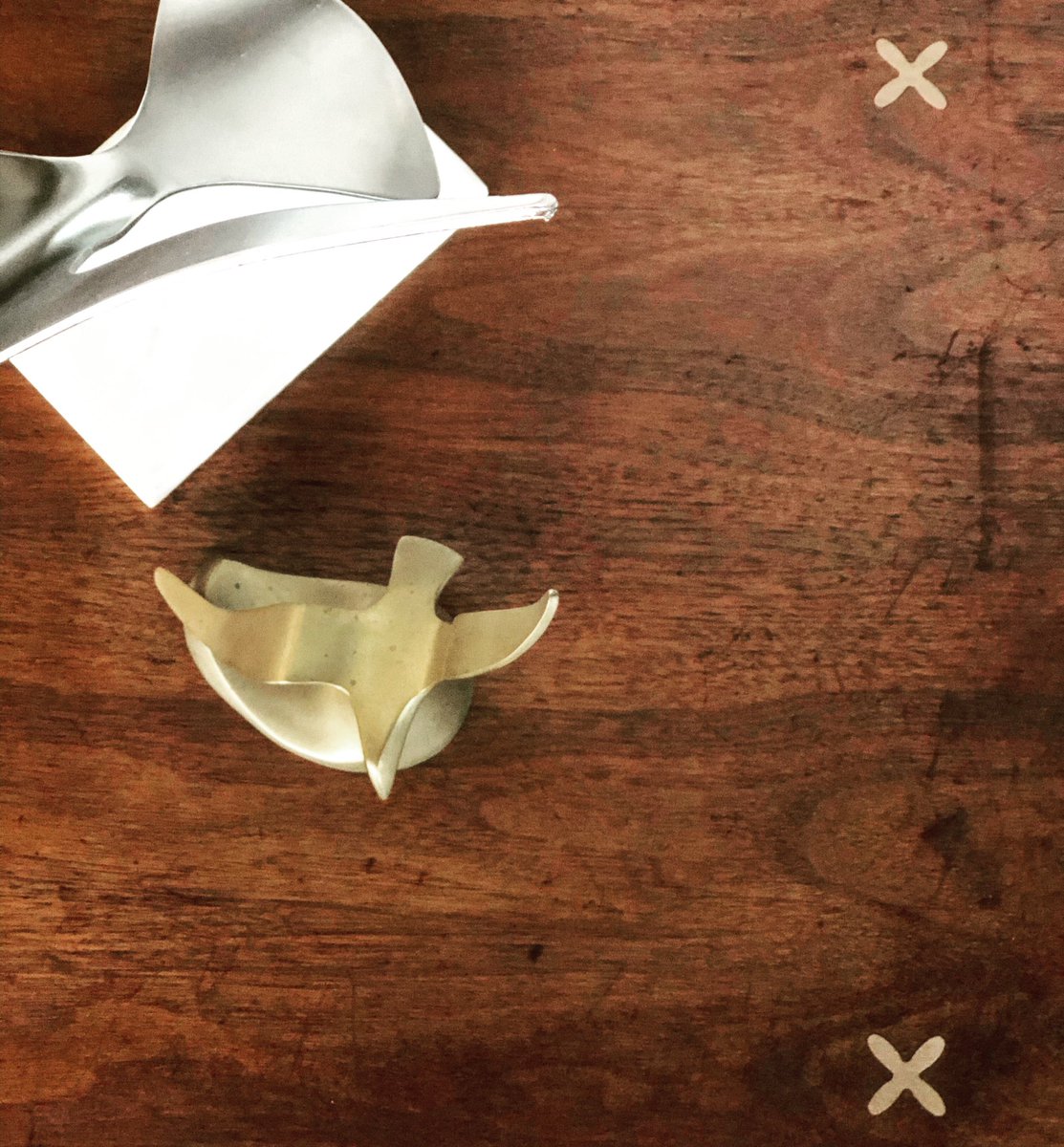 StudioTwentyTwo's tweet image. Last minute holiday shopping? We have something for you. Stroll through today! 
✨Studio Closeout Sale✨
NEW days + hours added 
#vintagemodern #midcentury #midcenturymodern #artdeco #hollywoodregency #danishmodern #interiors #vintage #holiday #ShopSmall #Boston #MA #Brimfield