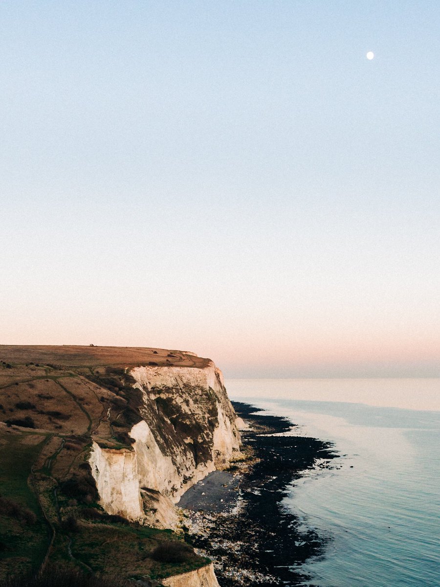 JasonRyanStudio's tweet photo. Cliffs of Dover // February 2020 @VisitDover https://t.co/uvmMDtzpzU
