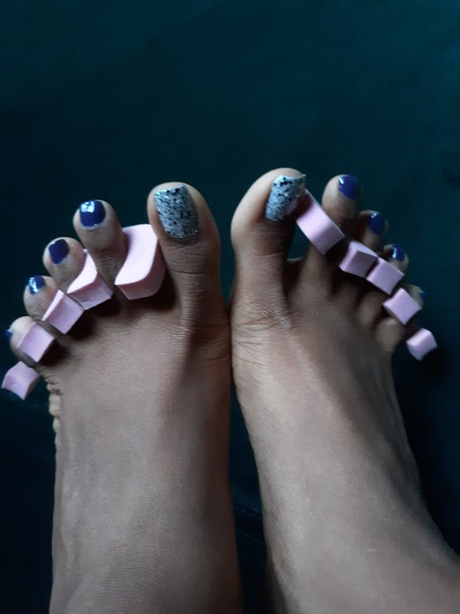Blurry pics are free. Sub, worship and request your custom content at https://t.co/s7d2zM3HRt  CA $RowanRain VMO<a href="/tag/footfetish"class="tags"><span>#footfetish</span></a><a href="/tag/feet"class="tags"><span>#feet</span></a><a href="/tag/pedicure"class="tags"><span>#pedicure</span></a><a href="/tag/happyfeet"class="tags"><span>#happyfeet</span></a><a href="/tag/find"class="tags"><span>#find</span></a><a href="/tag/prettyfeet"class="tags"><span>#prettyfeet</span></a>